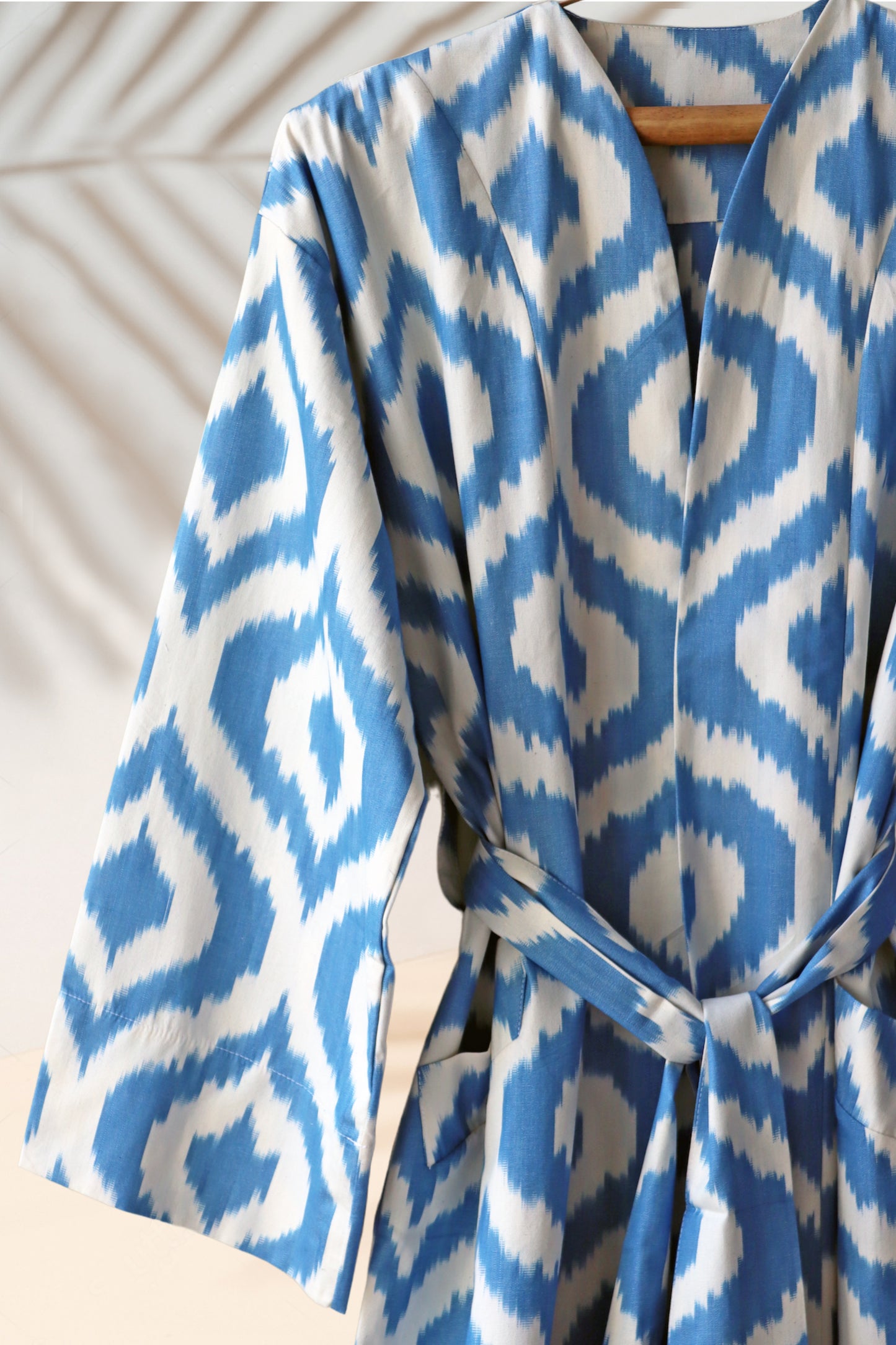 Caftán azul ikat de algodón