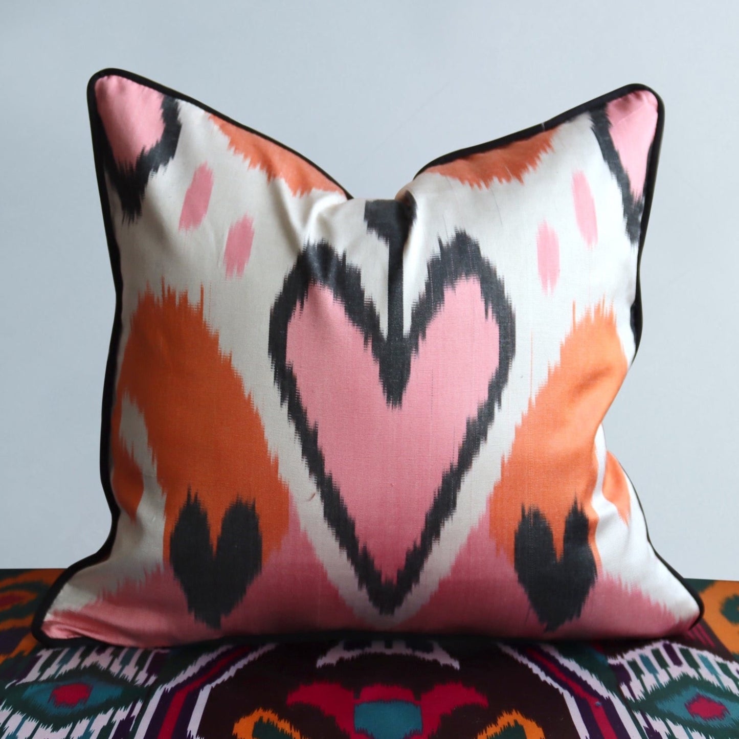 cushion cover double face silk ikat 40x40cm ds046
