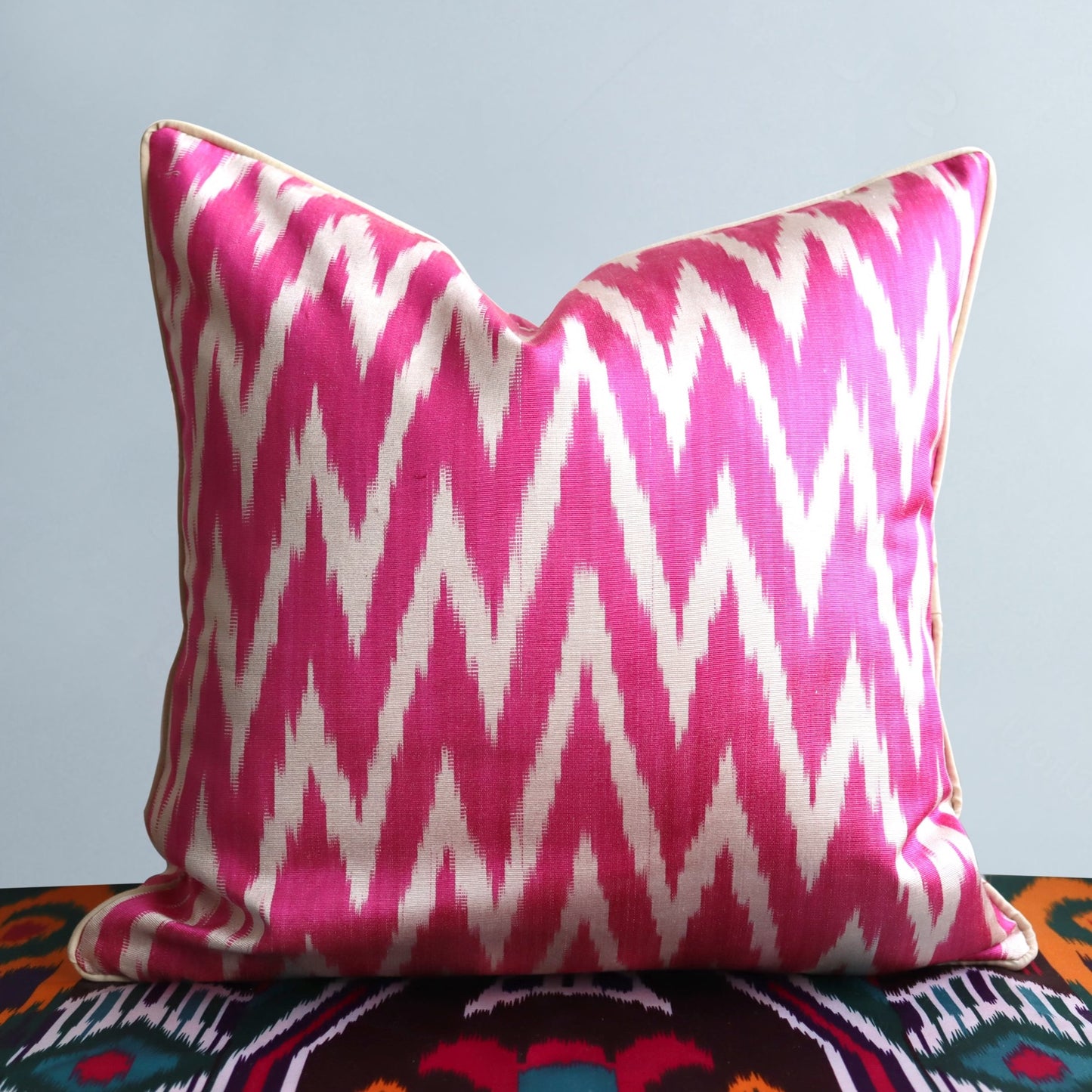 cushion cover double face silk ikat 40x40cm ds047