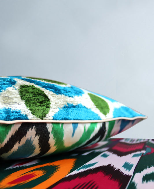 cushion cover silk velvet ikat / silk ikat 40x60cm vc024