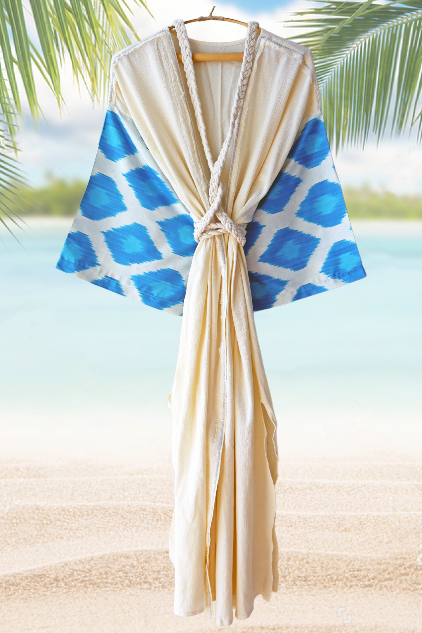 Bata de muselina de seda Ikat azul crema