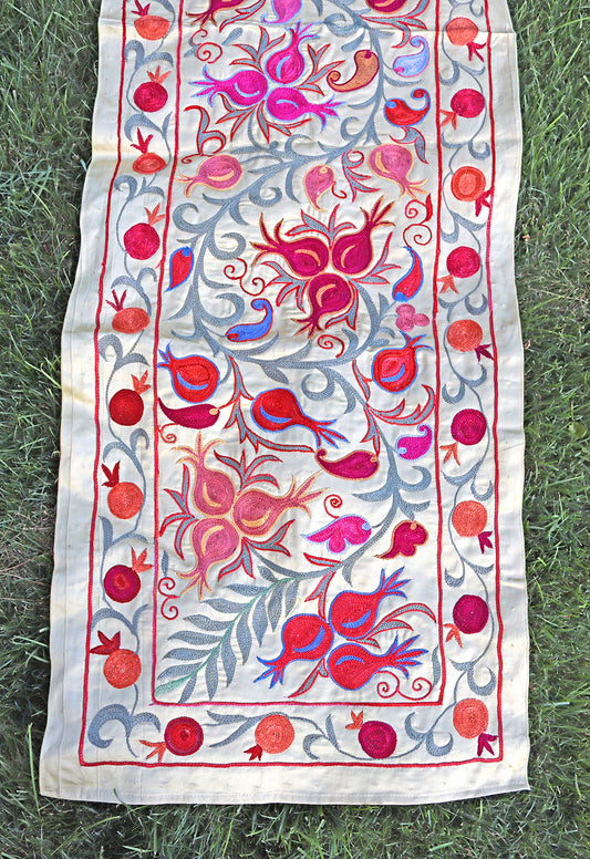 silk suzani table runner 001