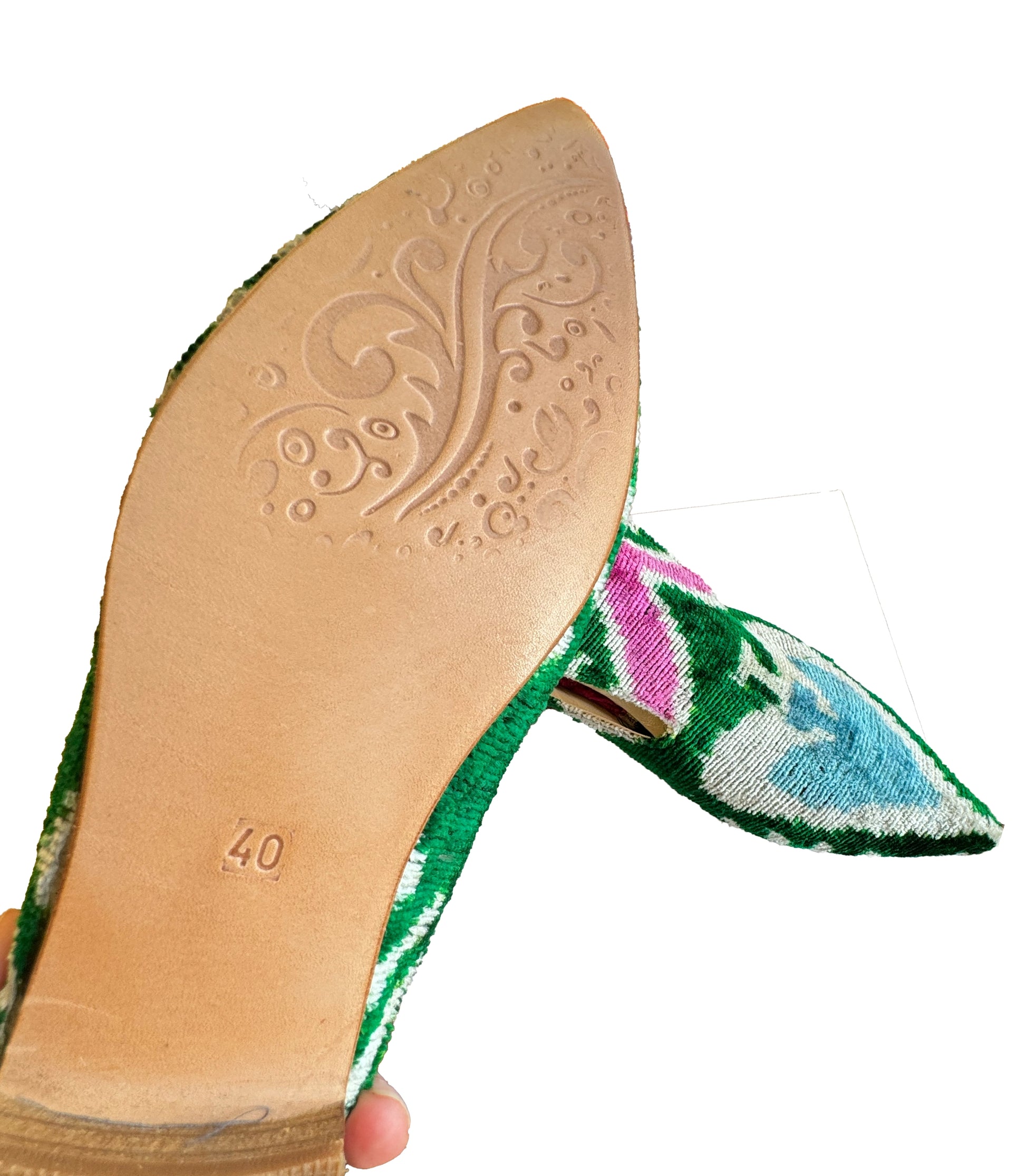 Elegant Pointed Ikat Velvet Slippers