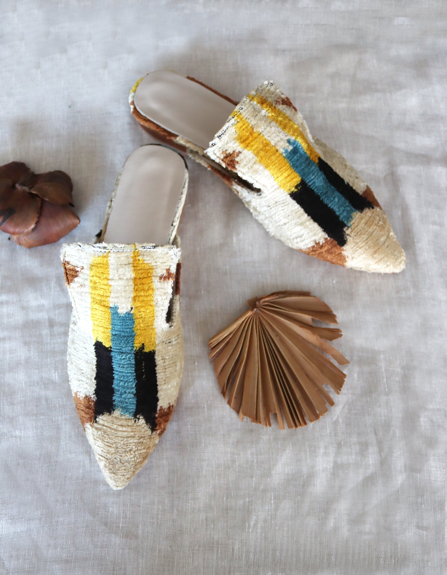 Silk velvet ikat handmade sharp pointed toes slippers