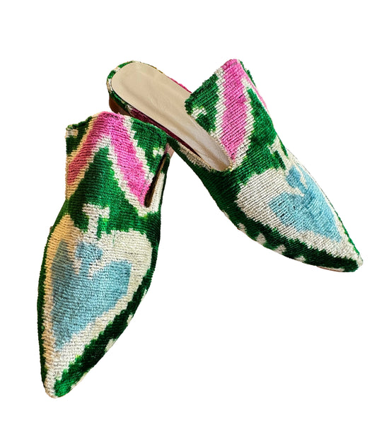 Pointed Ikat Velvet Slippers with Green and Pink Heart Design