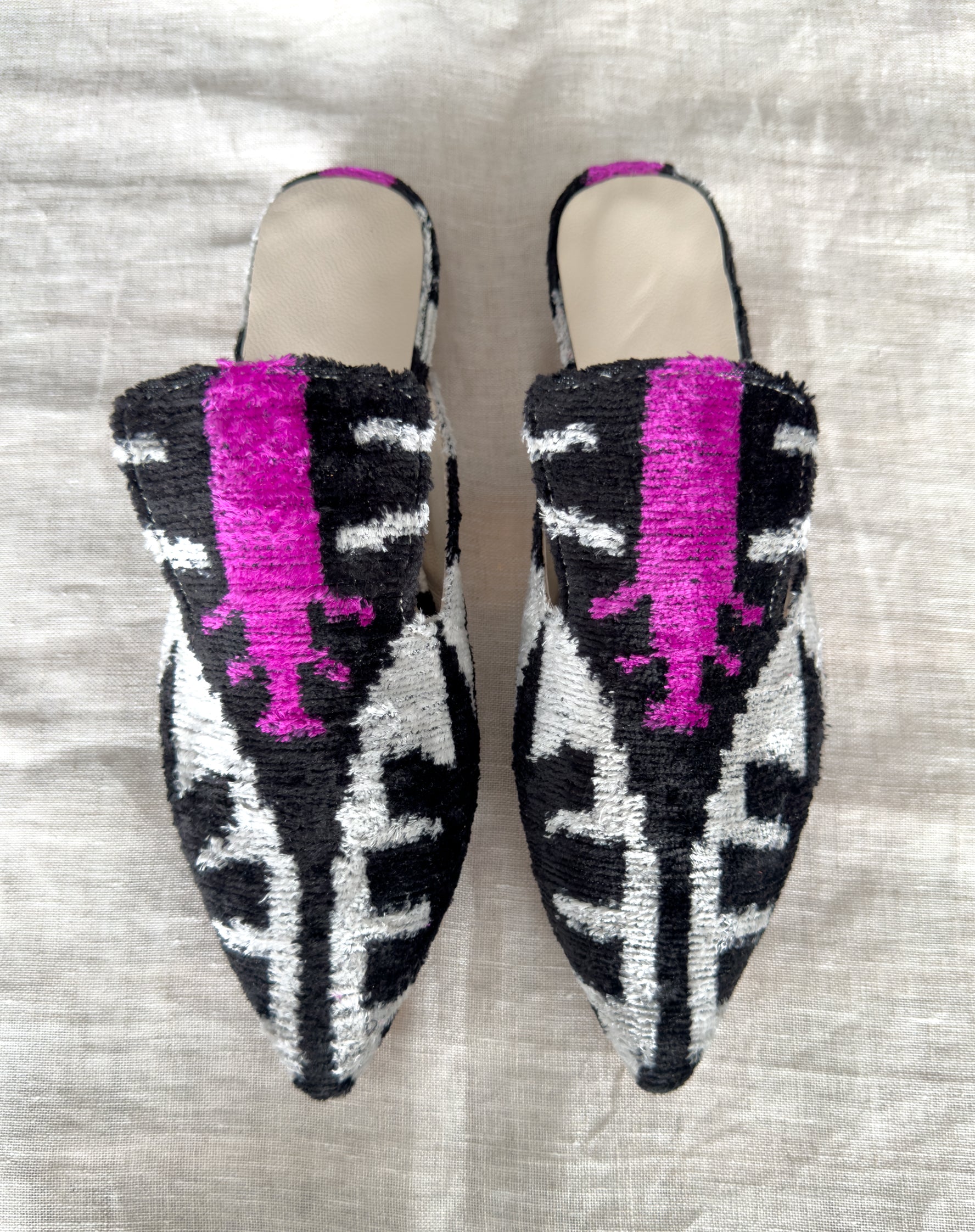 Silk velvet ikat handmade sharp pointed toes slippers