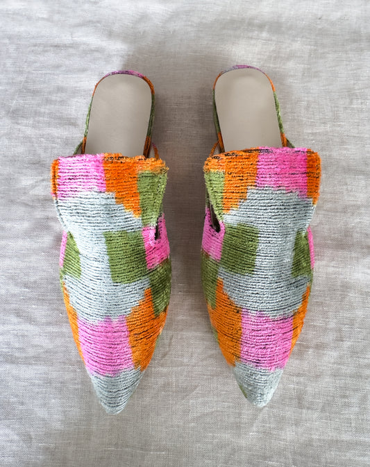 Silk velvet&nbsp;ikat handmade sharp pointed toes.