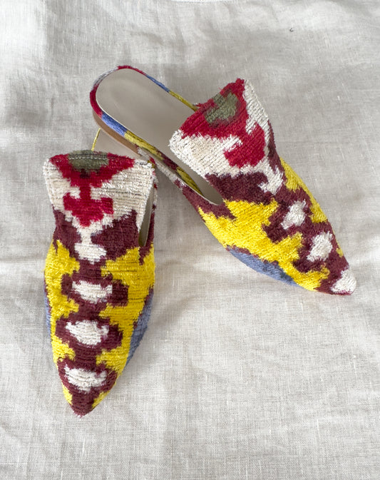 Silk velvet&nbsp;ikat handmade sharp pointed toes.