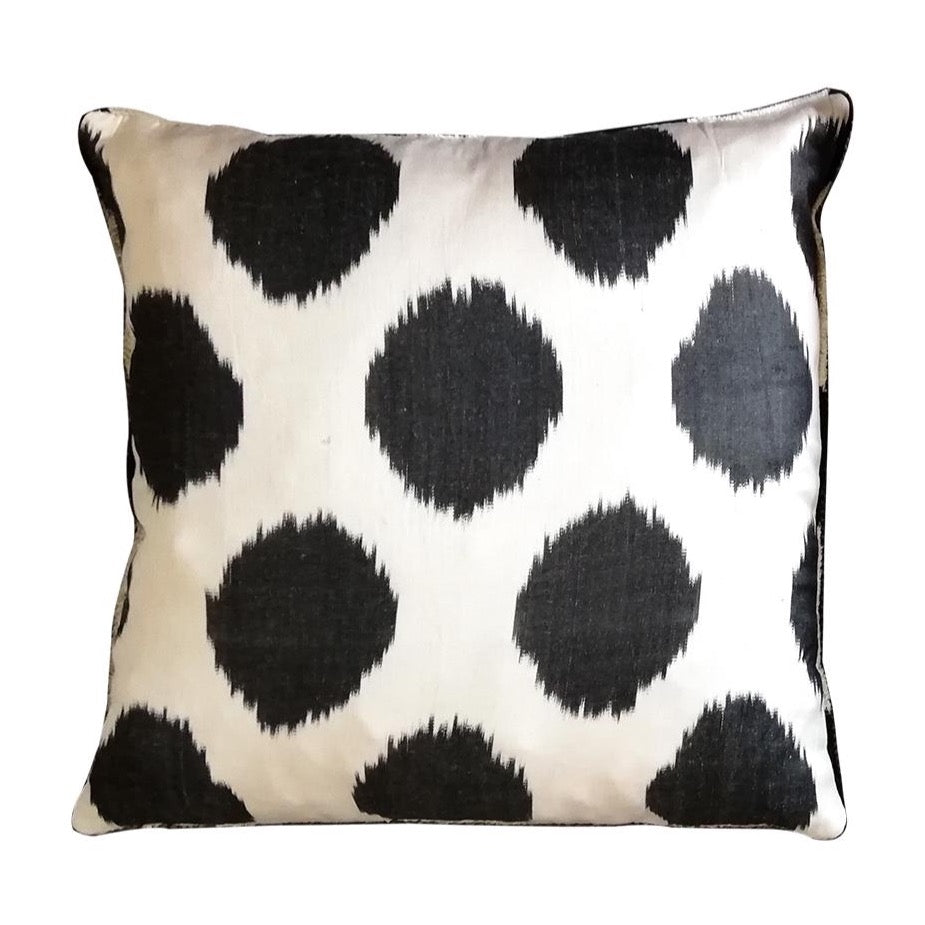 cushion cover silk velvet ikat / silk ikat 40x40cm vs001