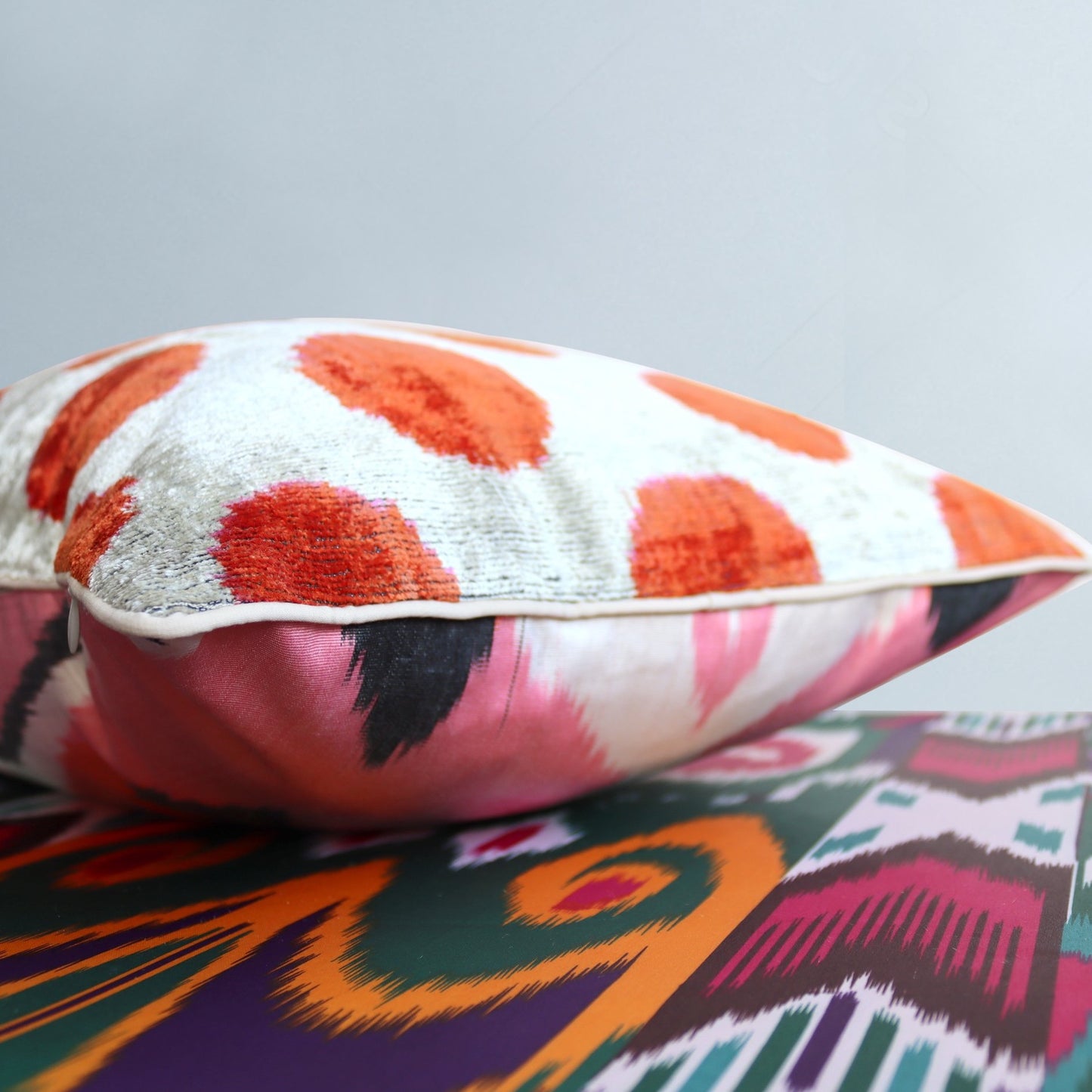 cushion cover silk velvet ikat / silk ikat 40x60cm vs028