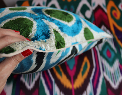 cushion cover silk velvet ikat / silk ikat 40x40cm vs055