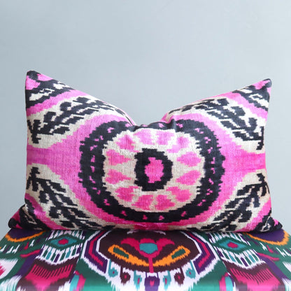 cushion cover silk velvet ikat / silk ikat 40x60cm vs006
