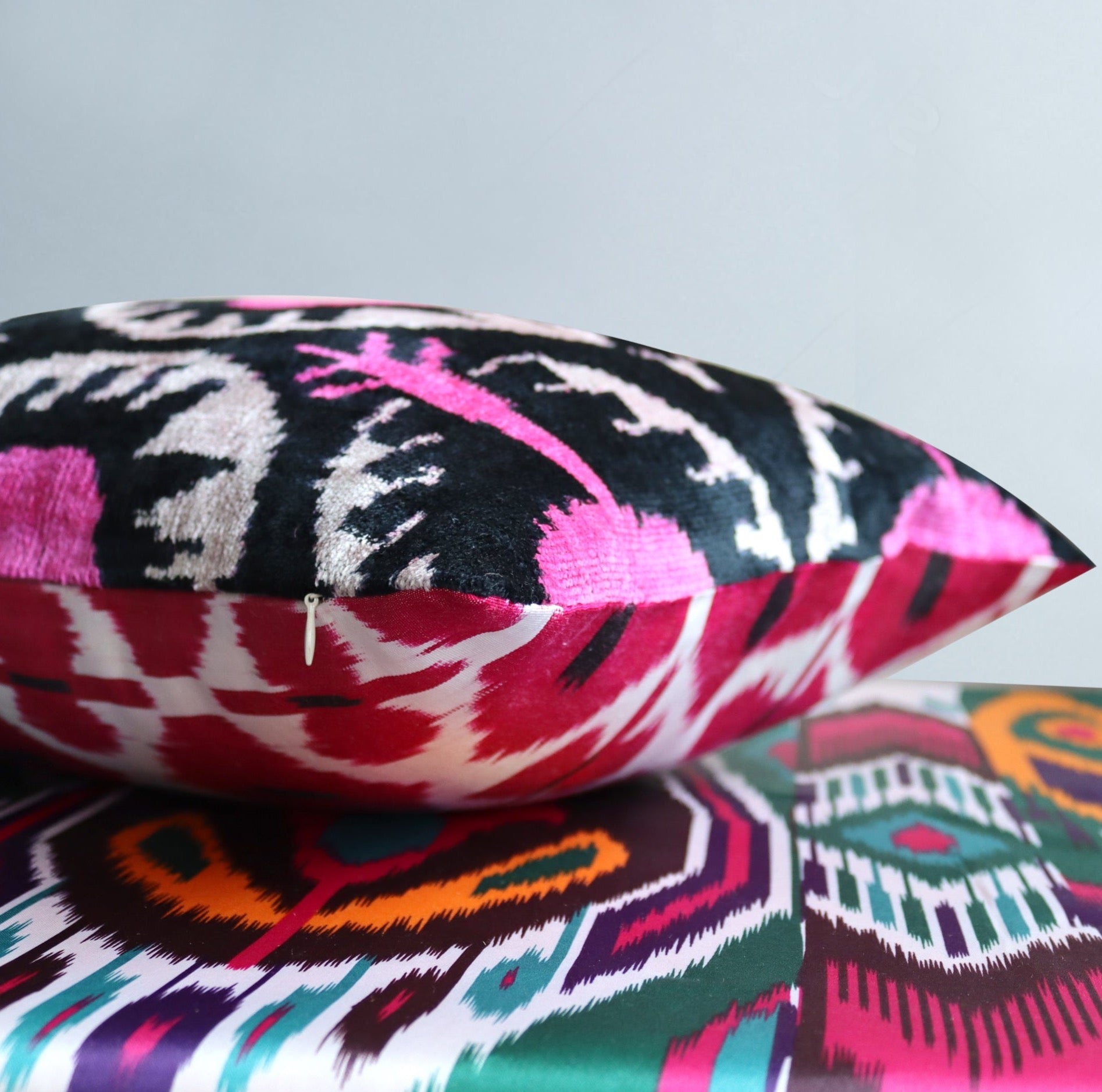 cushion cover silk velvet ikat / silk ikat 40x60cm vs007