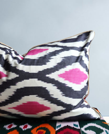 cushion cover silk velvet ikat / cotton ikat 40x60cm vc023