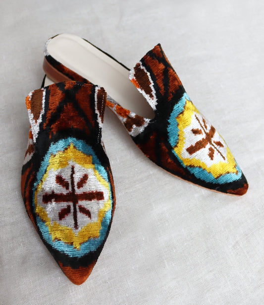 Silk velvet ikat handmade sharp pointed toes slippers