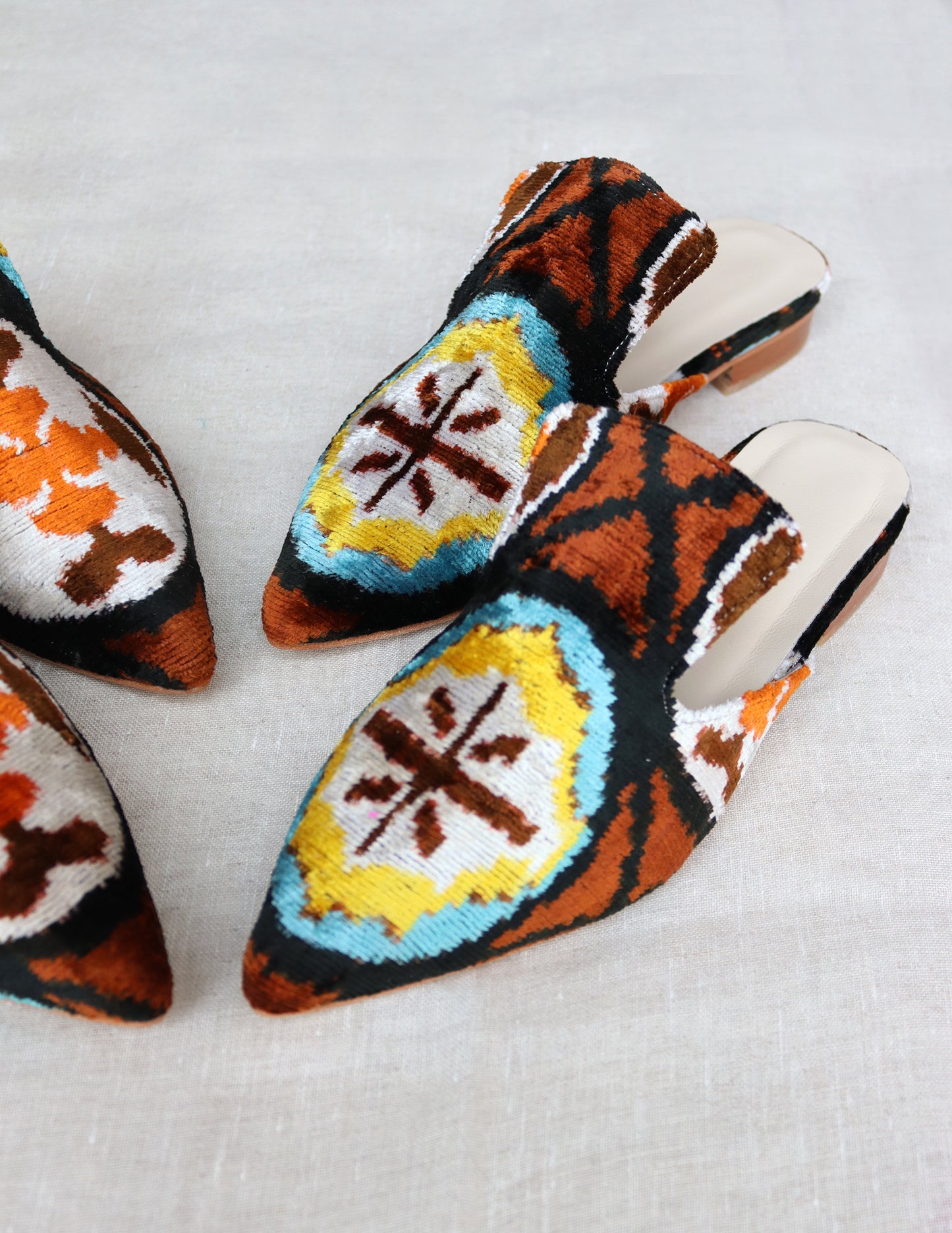 Silk velvet ikat handmade sharp pointed toes slippers